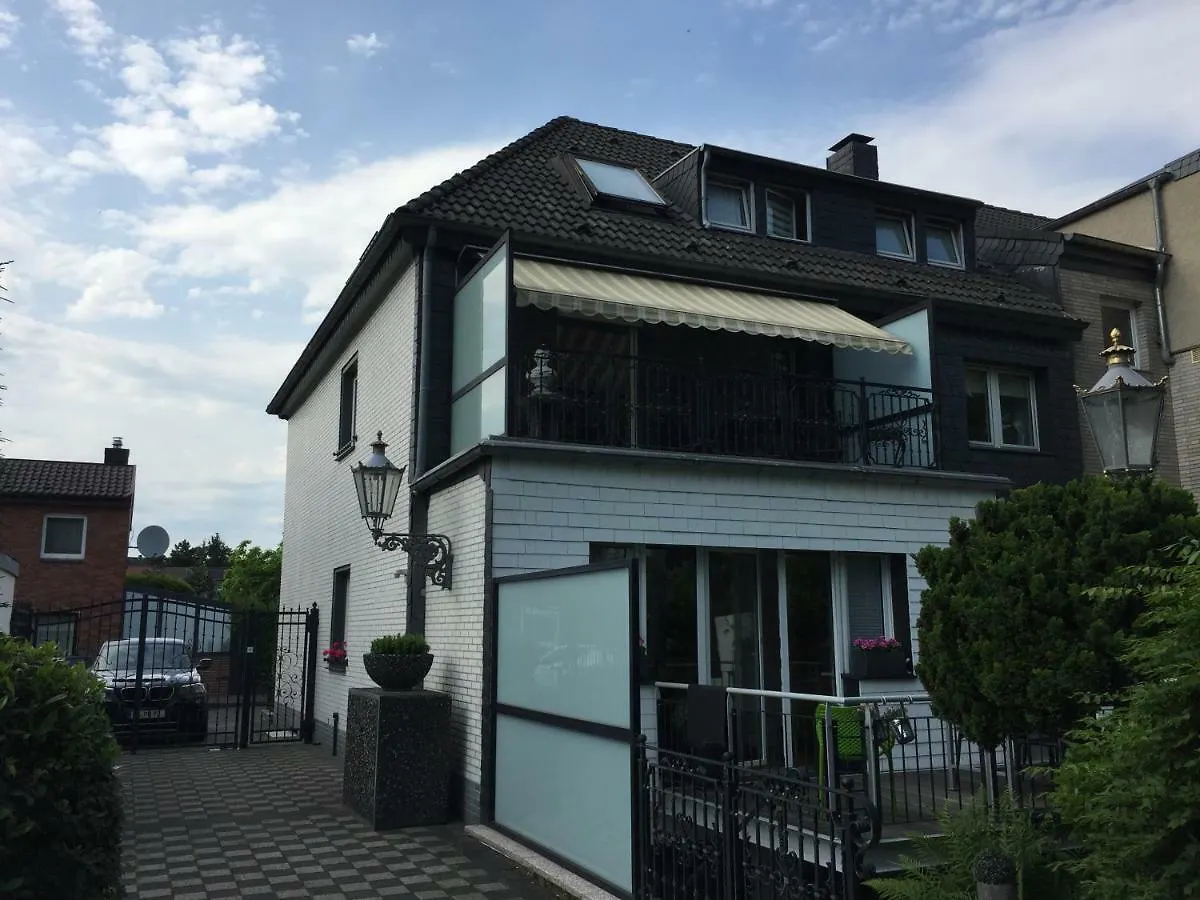 Apartment Messewohnung Duesseldorf Germany